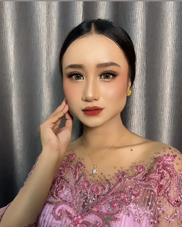 Makeup pengantin natural glam — Angelia Beauty MUA
